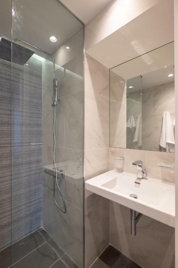 Vitosha Blvd Luxury 2-Bedroom, 2-Bathroom With Balcony Sofía Exterior foto
